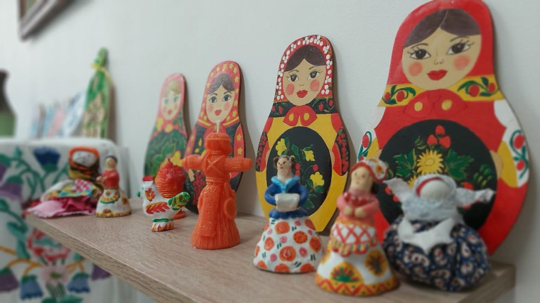 Народная игрушка.